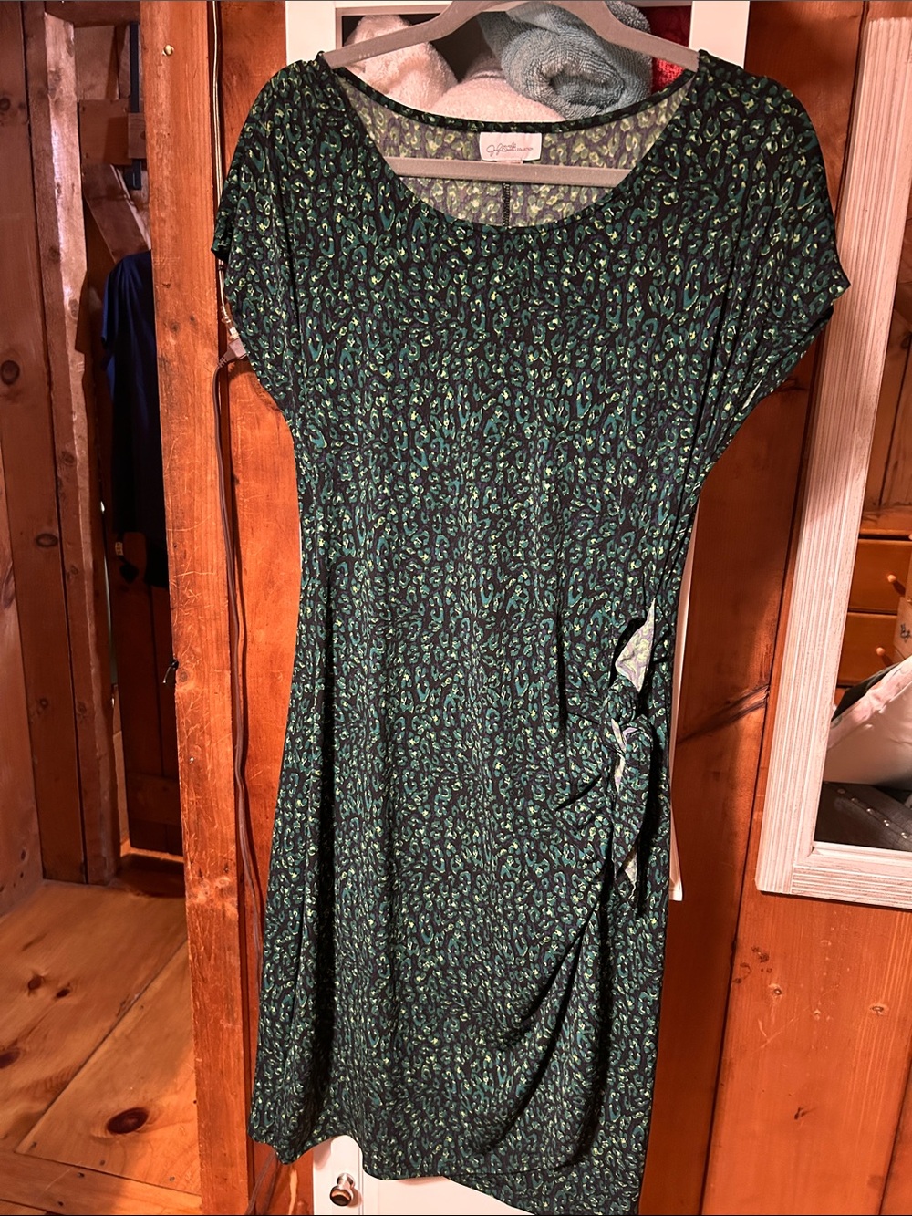 Printed Green Short-Sleeve Midi Dress with Side Tie